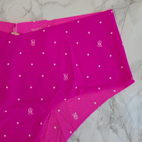 3 VICTORIA'S SECRET NO-SHOW CHEEKY PANTY L Large - Picture 5 of 8